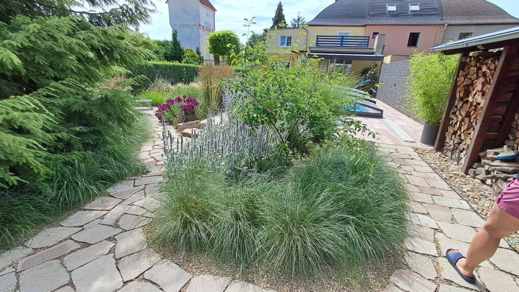 Realizace zahrady Probostov 23 2 roky po vysadbe